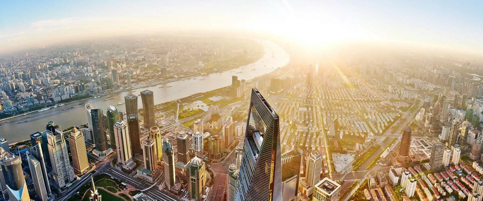 Глубокое понимание процессов продаж и производства.